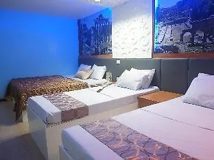 Dm Residente Resort Angeles Hotel